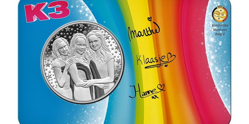 K3 krijgt een officiële verjaardagspenning