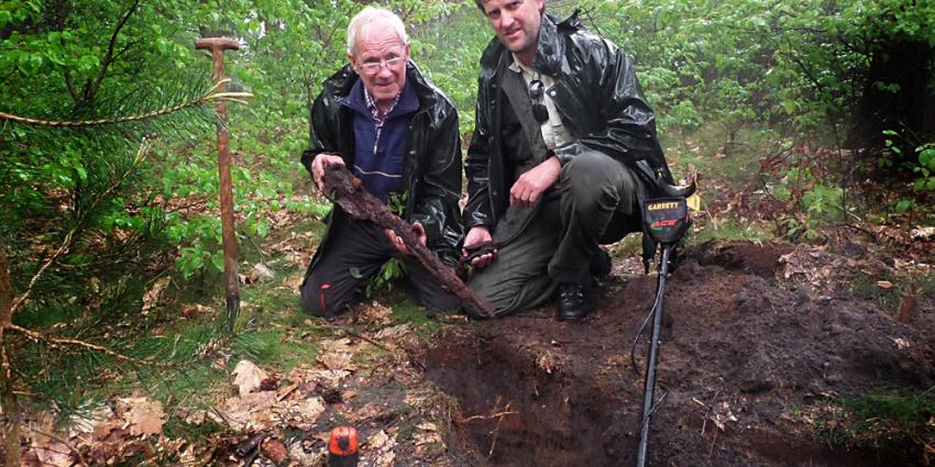 Foto van de opgegraven karabijn | Staatsbosbeheer