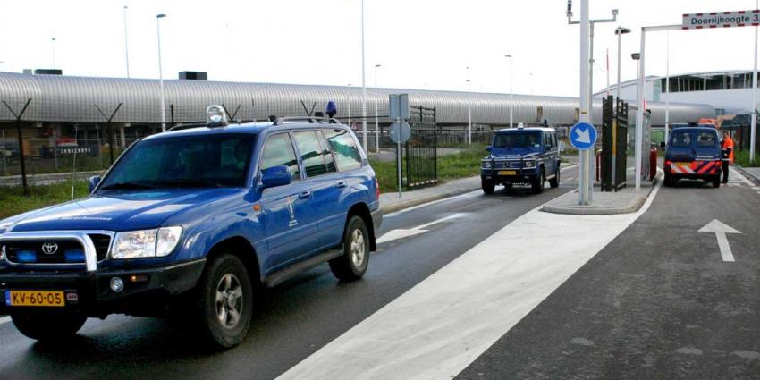 Taxichauffeur wijst KMar op dronken Finse vrachtwagenchauffeur