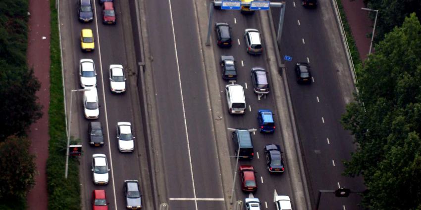 luchtfoto-auto-euromast