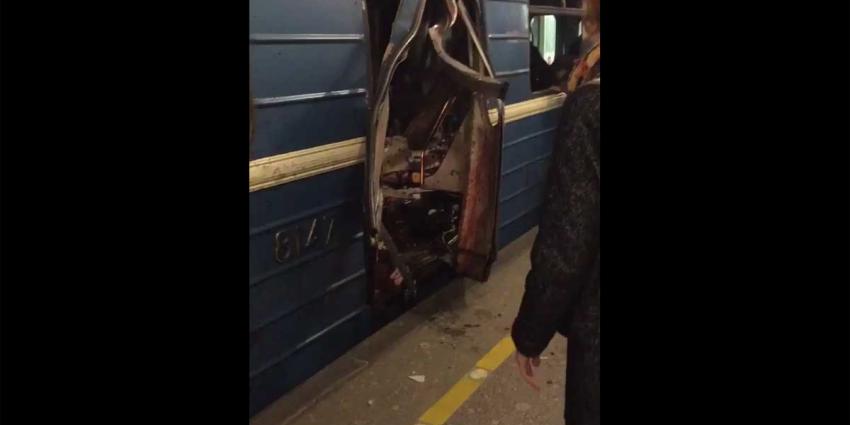 Doden en gewonden na explosie in metro St. Petersburg 