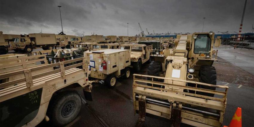 militair-materieel-haven-verschepen