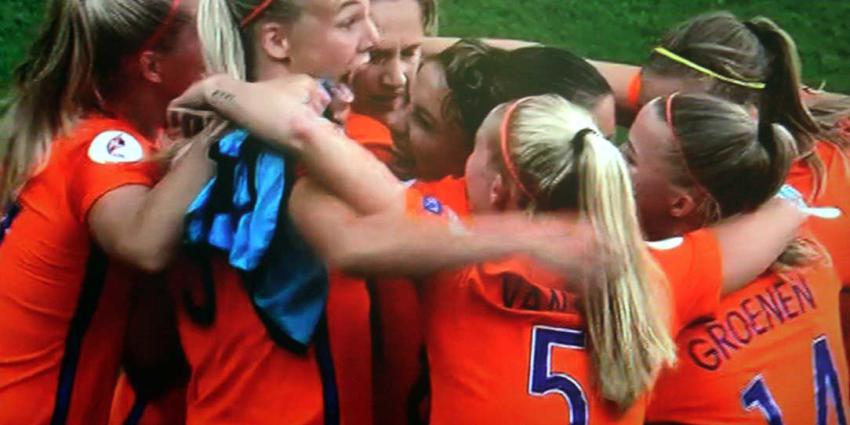 Oranje-voetbalsters-Leeuwinnen