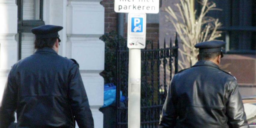 Parkeerwachter bij conflict over voet gereden