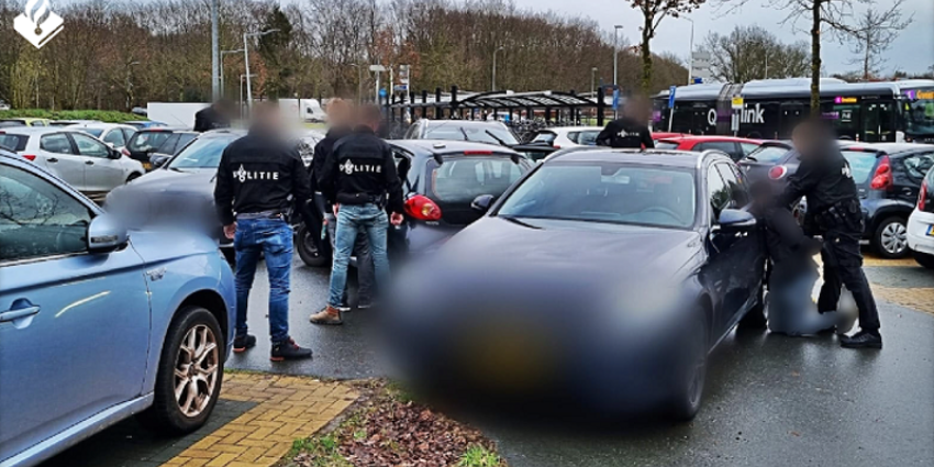 Ondersteuningseenheid doet aanhouding heterdaad