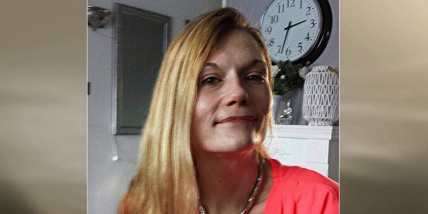 Duikers doorzoeken vijver in onderzoek vermissing Sabrina Oosterbeek