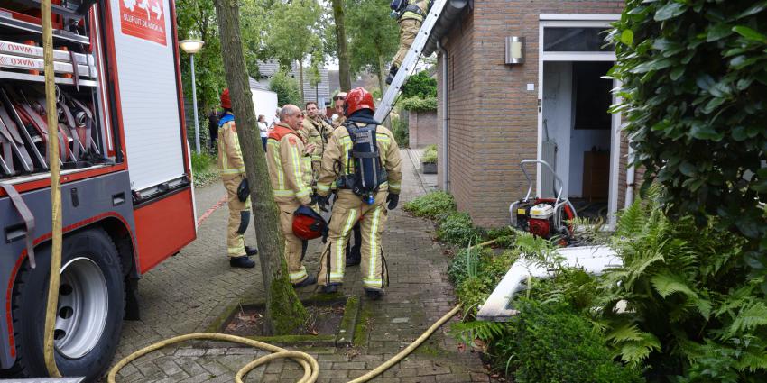 Brandweer voert nacontrole uit