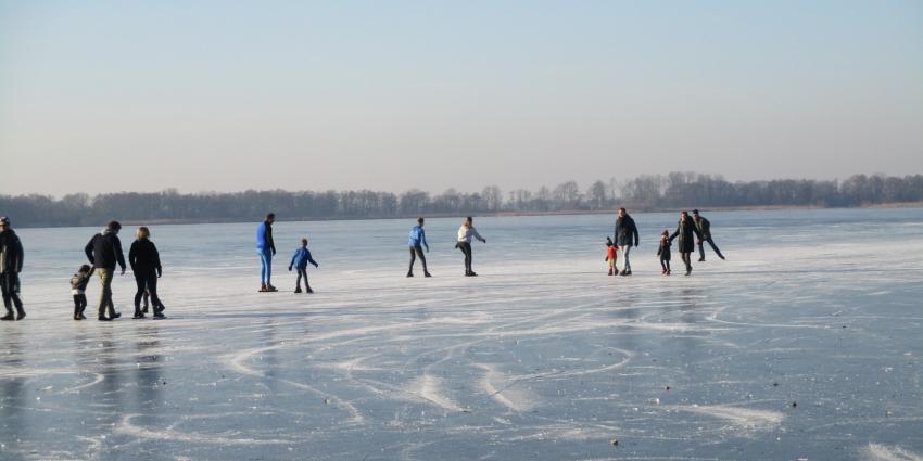 IJspret en schaatsen op het Nannewijd