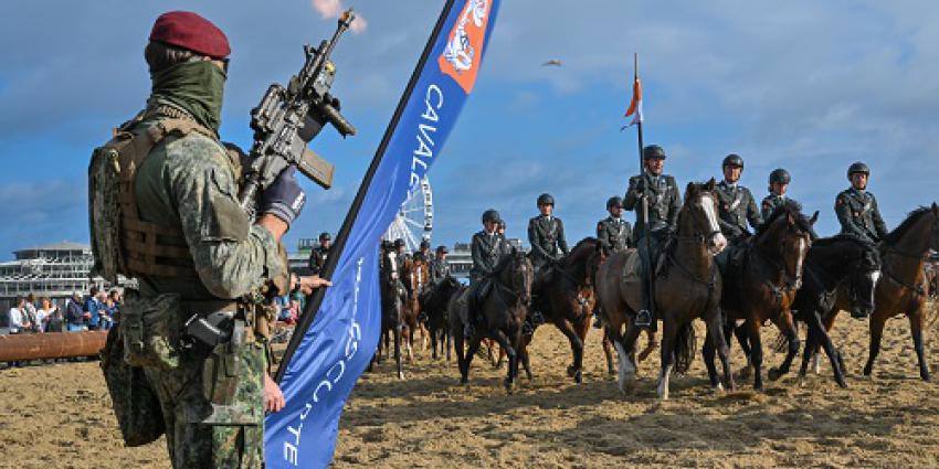 Oefening Prinsjesdag strand Scheveningen