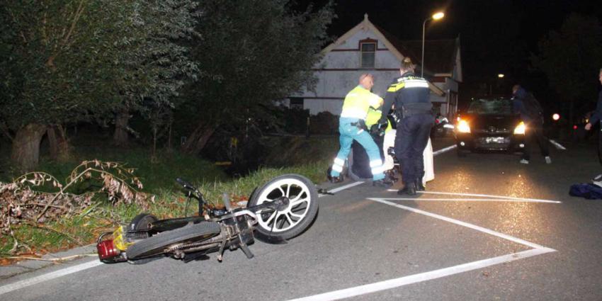 Scooterrijder gewond na flinke aanrijding met auto 
