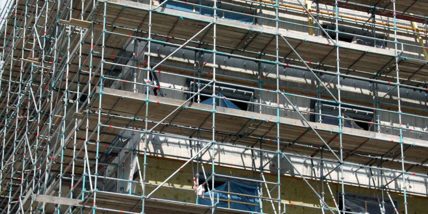 FNV: BIS volhardt in onderbetaling steigerbouwers