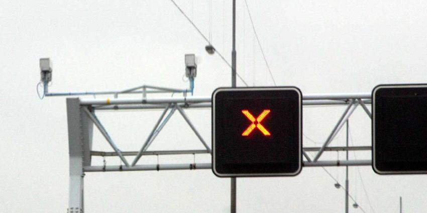 Rood kruis op matrixbord