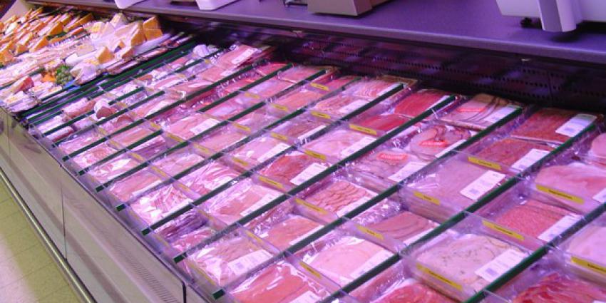 Vleeswaren in supermarkt