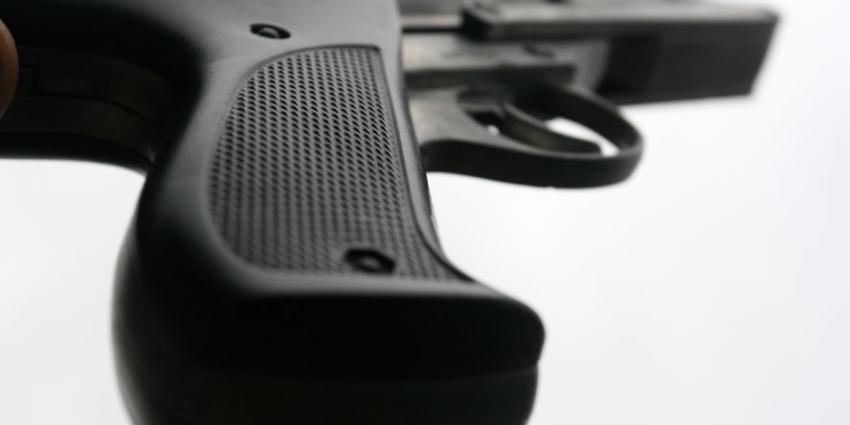 Vondst vuurwapens bij verkeerscontrole