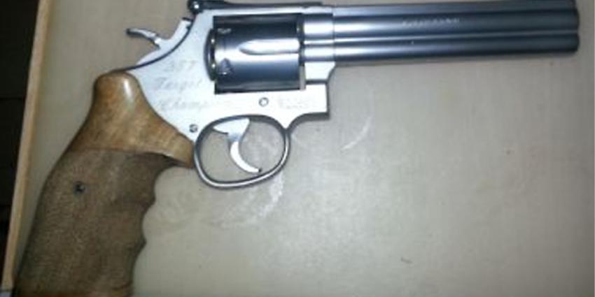 Jongetjes spelen ongewild 'Russische Roulette' met gevonden revolver