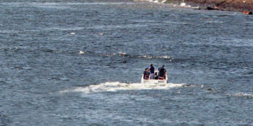 Foto van bootje op water | Archief EHF