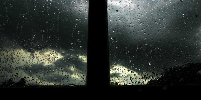 wolken-tornado-regen