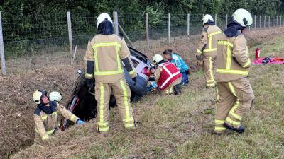 auto-greppel-brandweer-MMT-ambulance