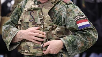 vrouwelijke militair