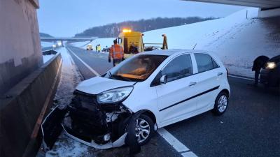 gladheid-ijzel-botsing