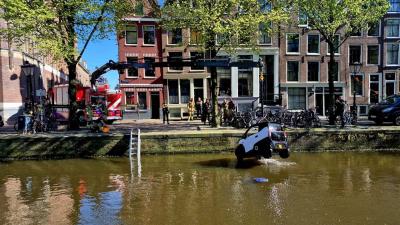 brommobiel-water-gracht