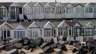 strandhuisjes-strand-zee-zand