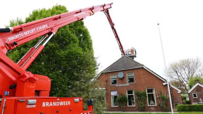 Foto van hoogwerker brandweer