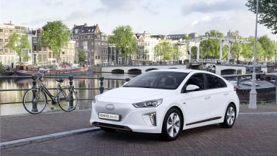 Hyundai geeft IONIQ Electric extra impuls via Eneco en Fastned.