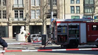 Brandweer dooft vuur