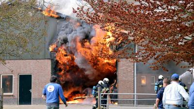 Landbouwschuur volledig uitgebrand in Montfoort