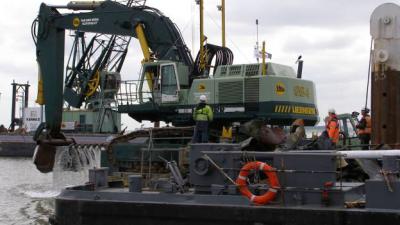 Foto van ruiming scheepswrakken | RWS