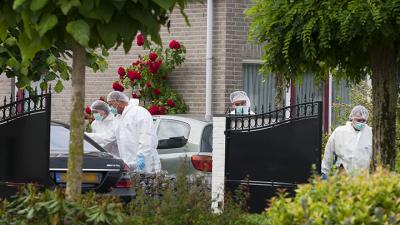 Foto van onderzoek dode kickbokser in Veghel | Persburo Sander van Gils | www.persburausandervangils.nl