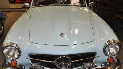 Politie zoekt eigenaren zeven omgekatte oldtimers 