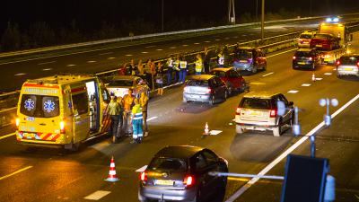 Kettingbotsing op A50 bij Son en Breugel