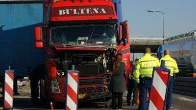 Foto van aanrijding Zuidbroek | DG fotografie | www.denniegaasendam.nl