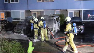Verwoeste auto's door brand