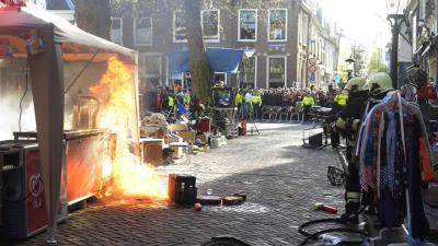 foto van brand op vrijmarkt | Aneo Koning | www.fotokoning.nl