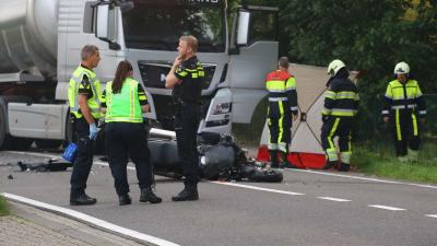 Motorrijder om het leven gekomen bij aanrijding met vrachtauto