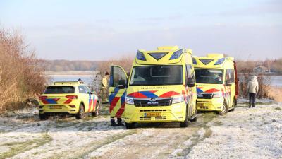 ambulances-schaatsers