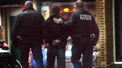 Vijf voortvluchtigen aangehouden door EVA-team