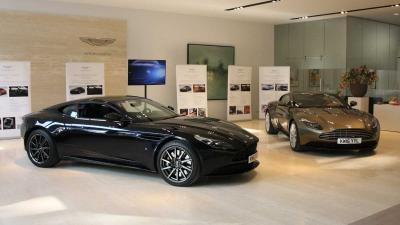 Veel belangstelling voor première Aston Martin DB11 in Eindhoven