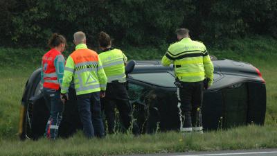 auto-gekanteld-politie