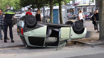 auto-ondersteboven-parkeervak