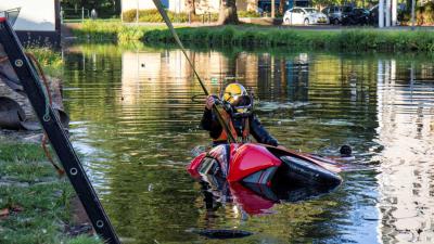Slechte start van de dag, auto te water na dutje