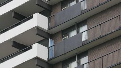 Gezochte Tilburger (27) breekt beide enkels bij sprong van derde etage