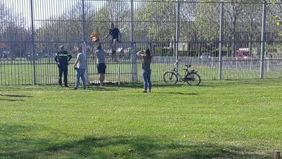 beknelling-kind-voetbaldoel