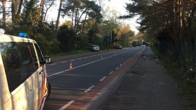 auto, bocht, lantaarnpaal, bestuurder, onwelwording 