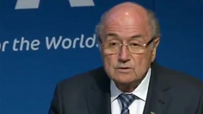 FIFA-baas Blatter stapt op