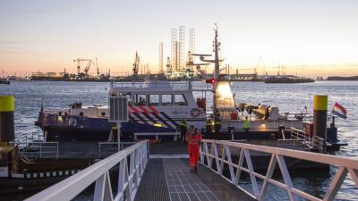 7 mensen onwel op schip door giftige stof