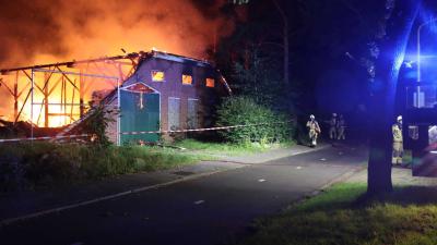 brand-boerderij-brandweer